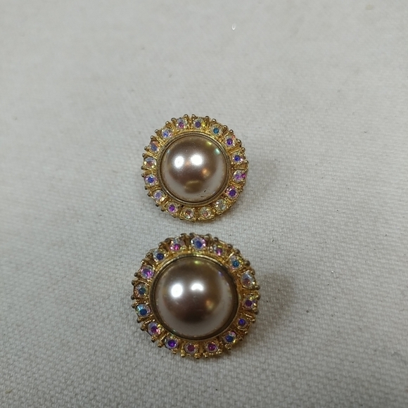 Earrings pearl-like center surrounded by rhineston - Picture 4 of 7